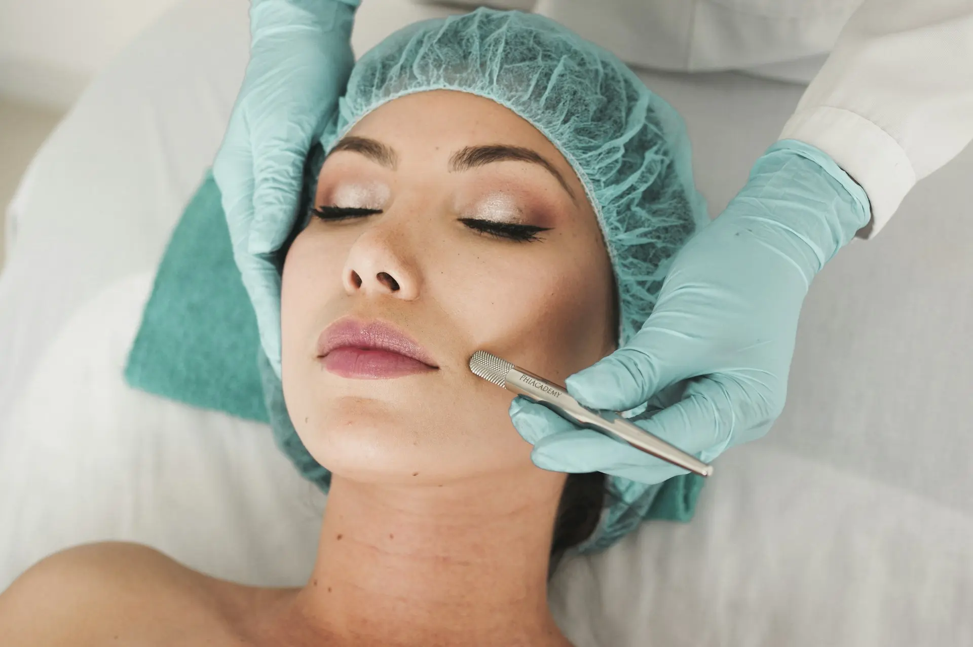 Full Facial Treatment
